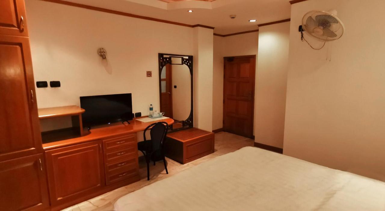 Max Residence Pattaya Εξωτερικό φωτογραφία